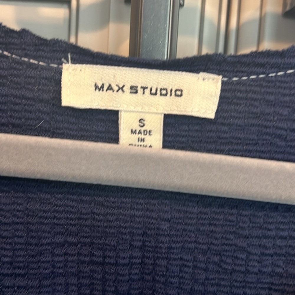 Max Studio Top - Picture 4 of 5